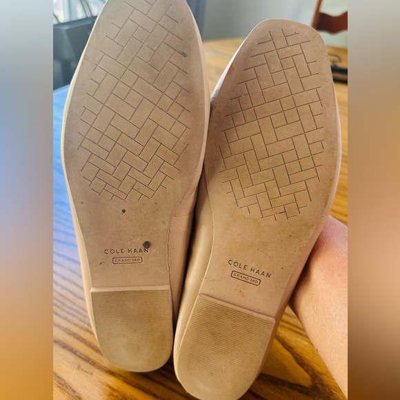 Cole Haan Nude Leather Ballet Flats (shoe17) - Picture 5 of 7